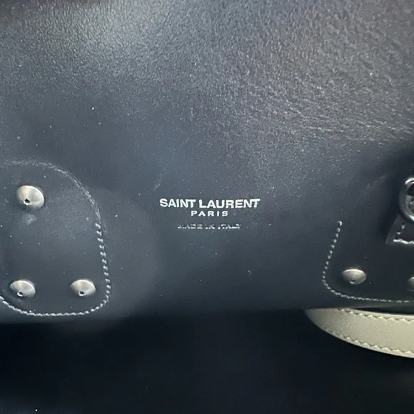 Barely worn, looks like new Small Saint Laurent Sac Du Jour - Picture 2 of 7